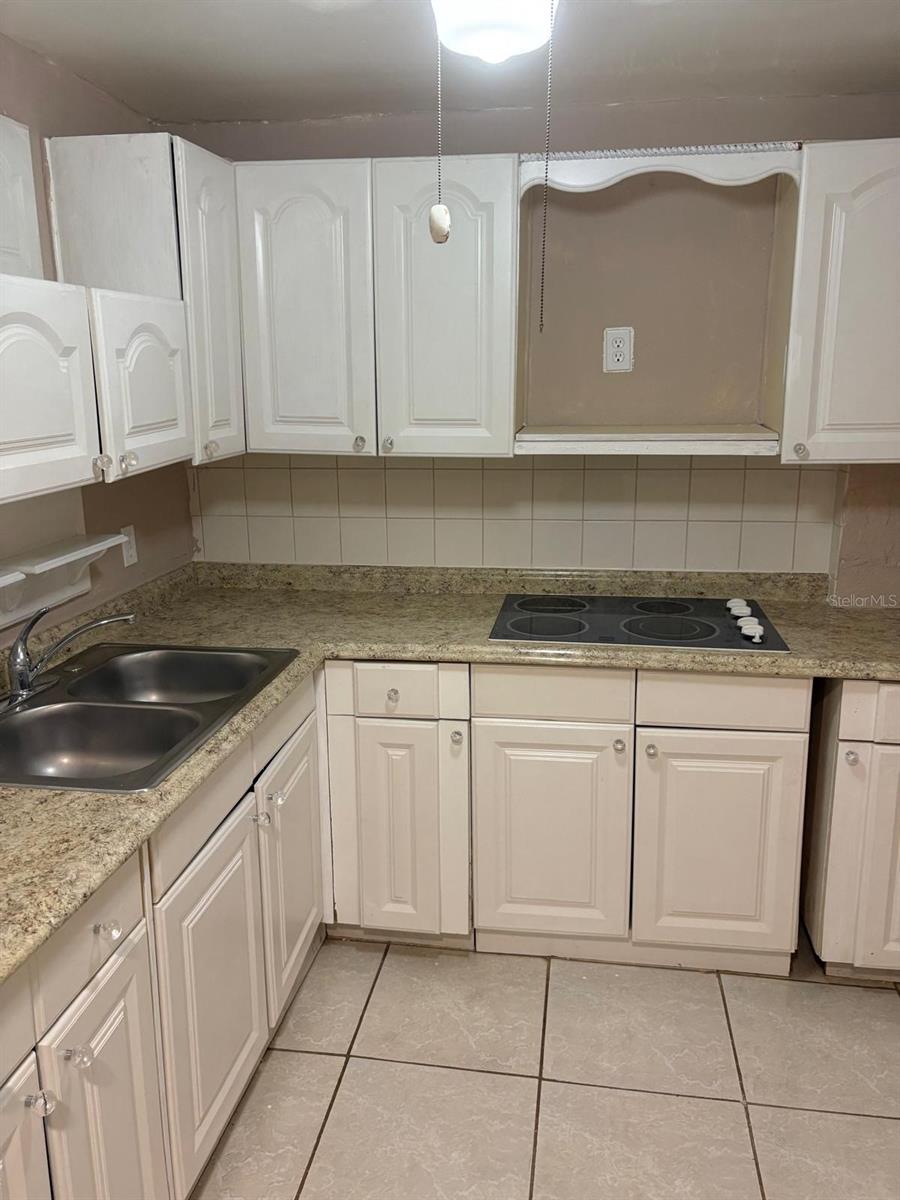 6914 N Ola Ave Property Photo 40