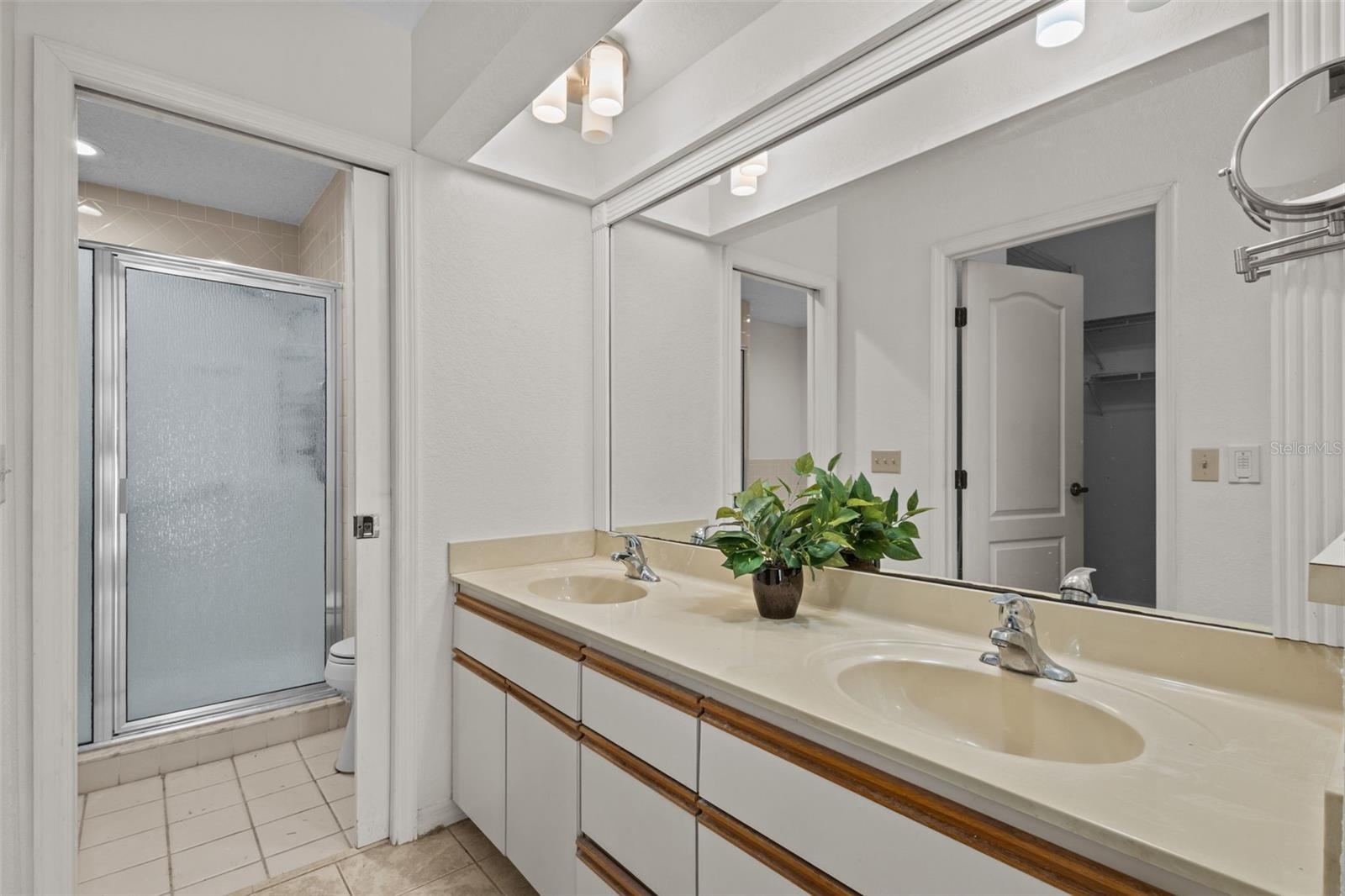 2014 Golfview Dr #2014 Property Photo 16