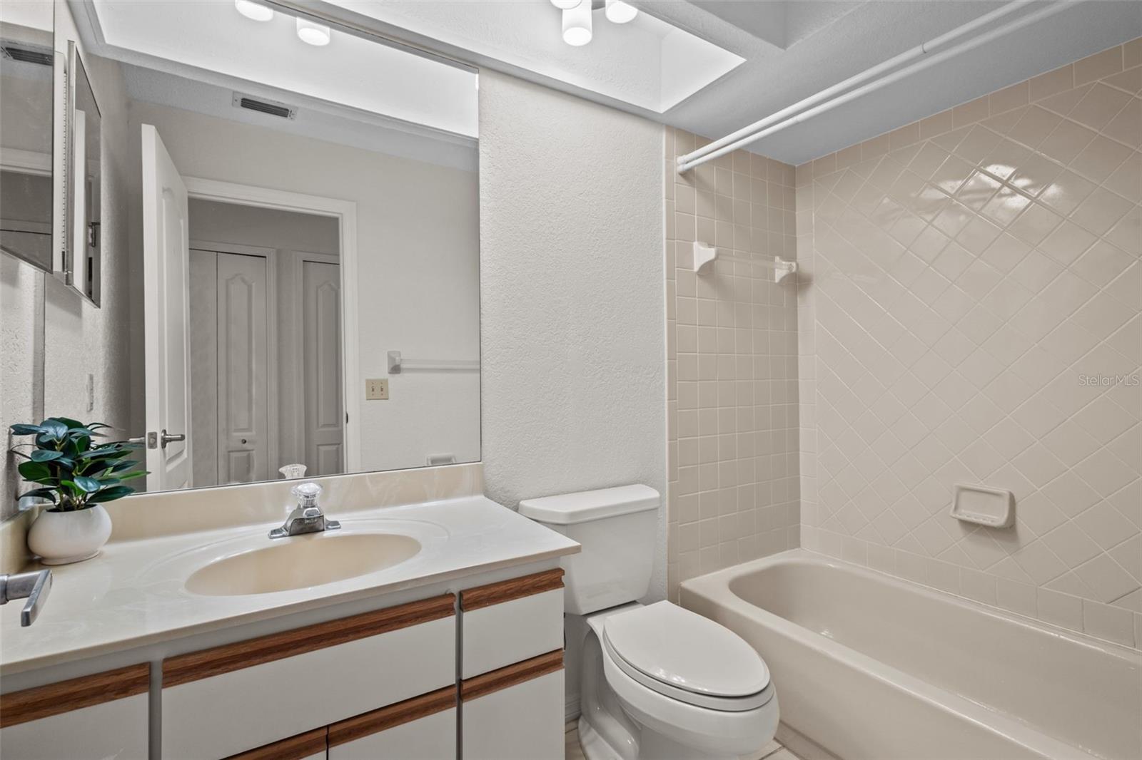 2014 Golfview Dr #2014 Property Photo 22