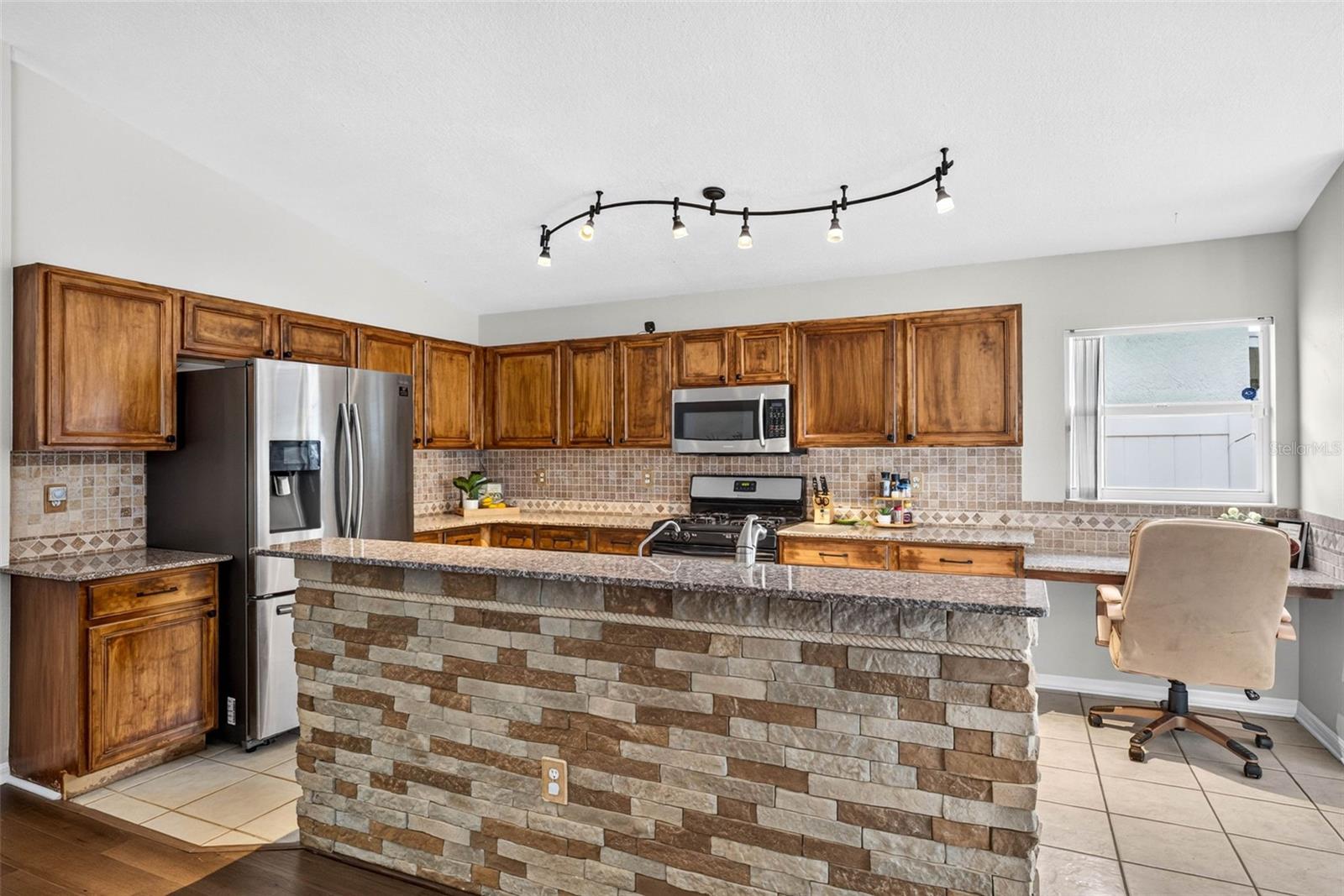 29454 Crossland Dr Property Photo 17