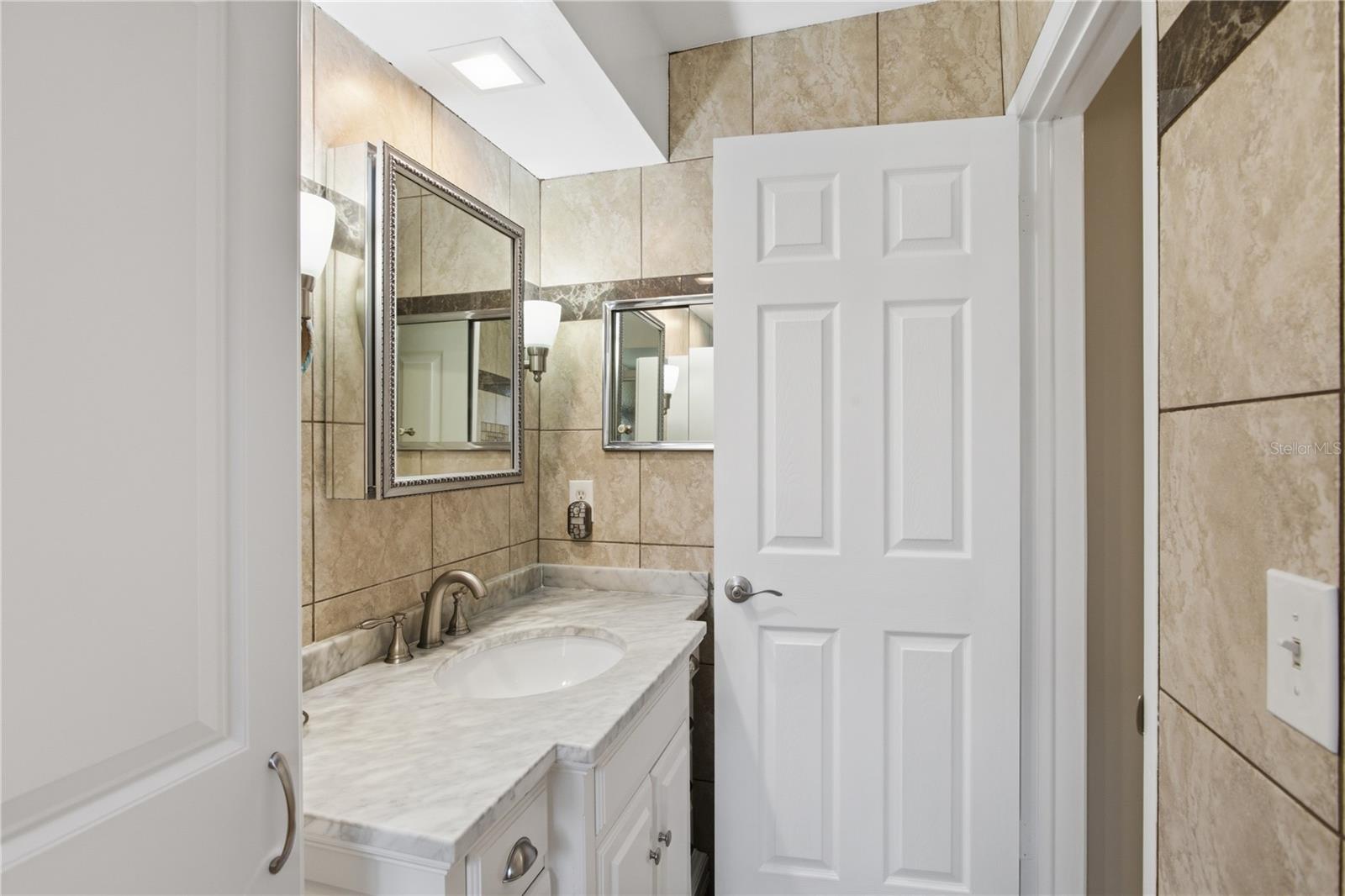 1636 S Lake Ave #1 Property Photo 28
