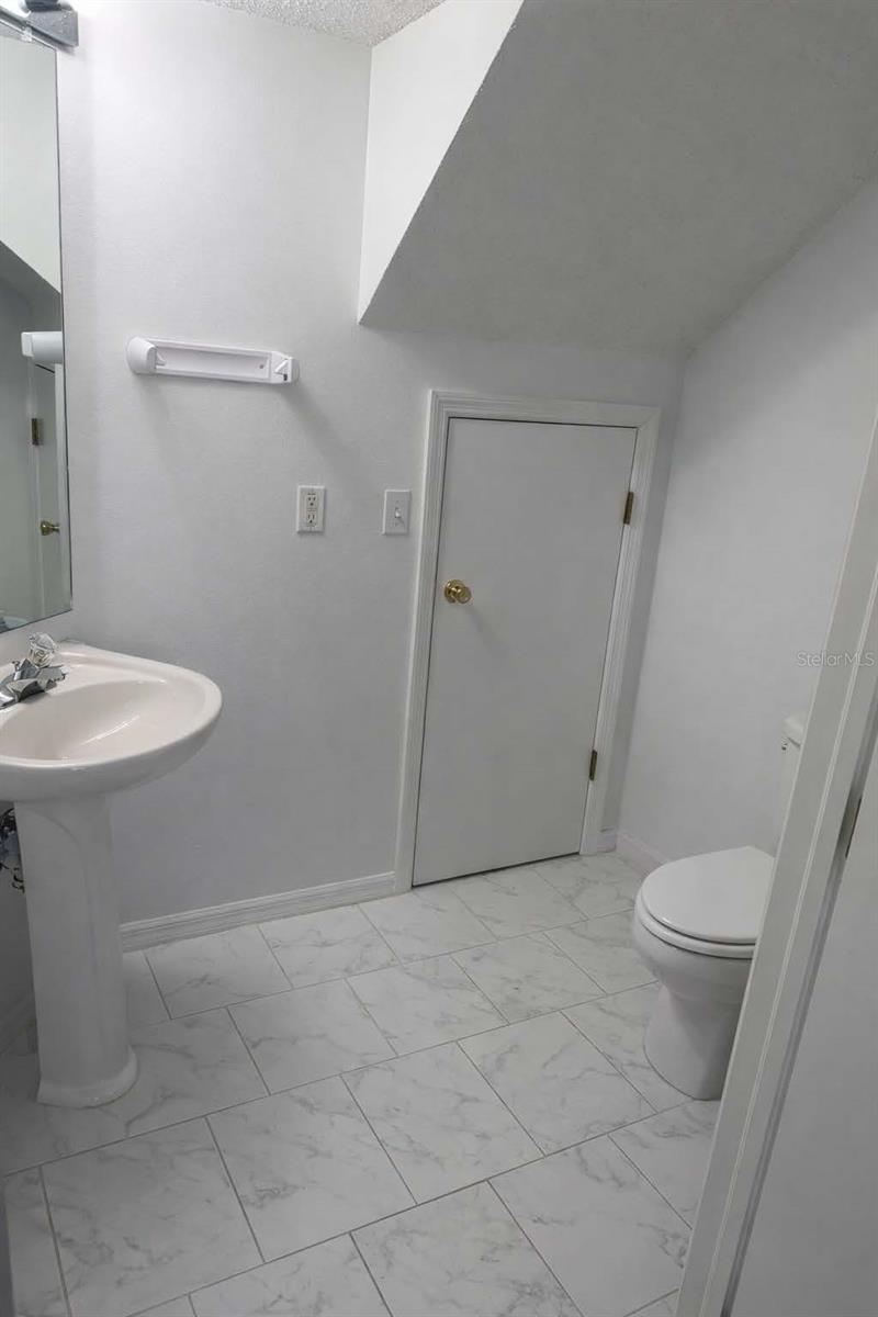 7135 Waterside Dr Property Photo 10