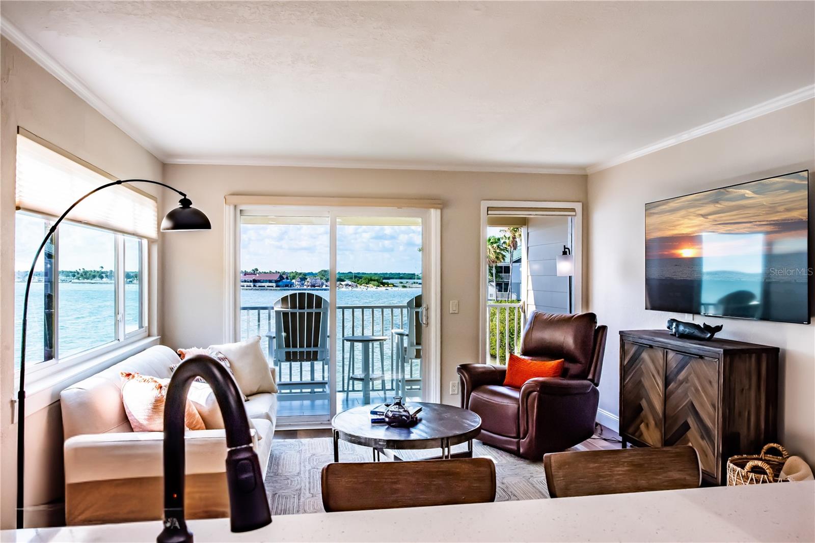 2506 N ROCKY POINT DR #369 Property Photo 1