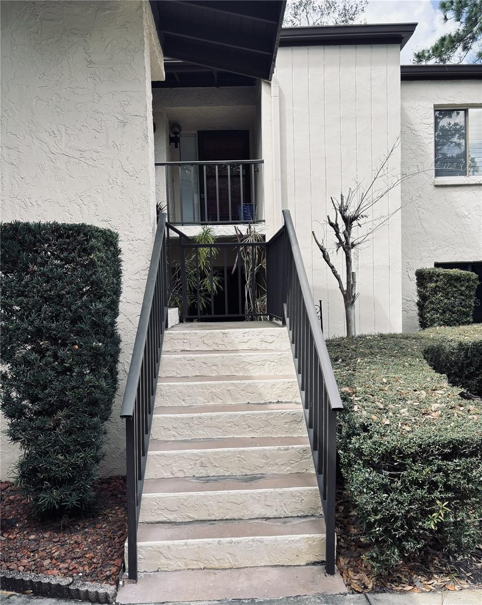 700 STARKEY RD #821 Property Photo 1