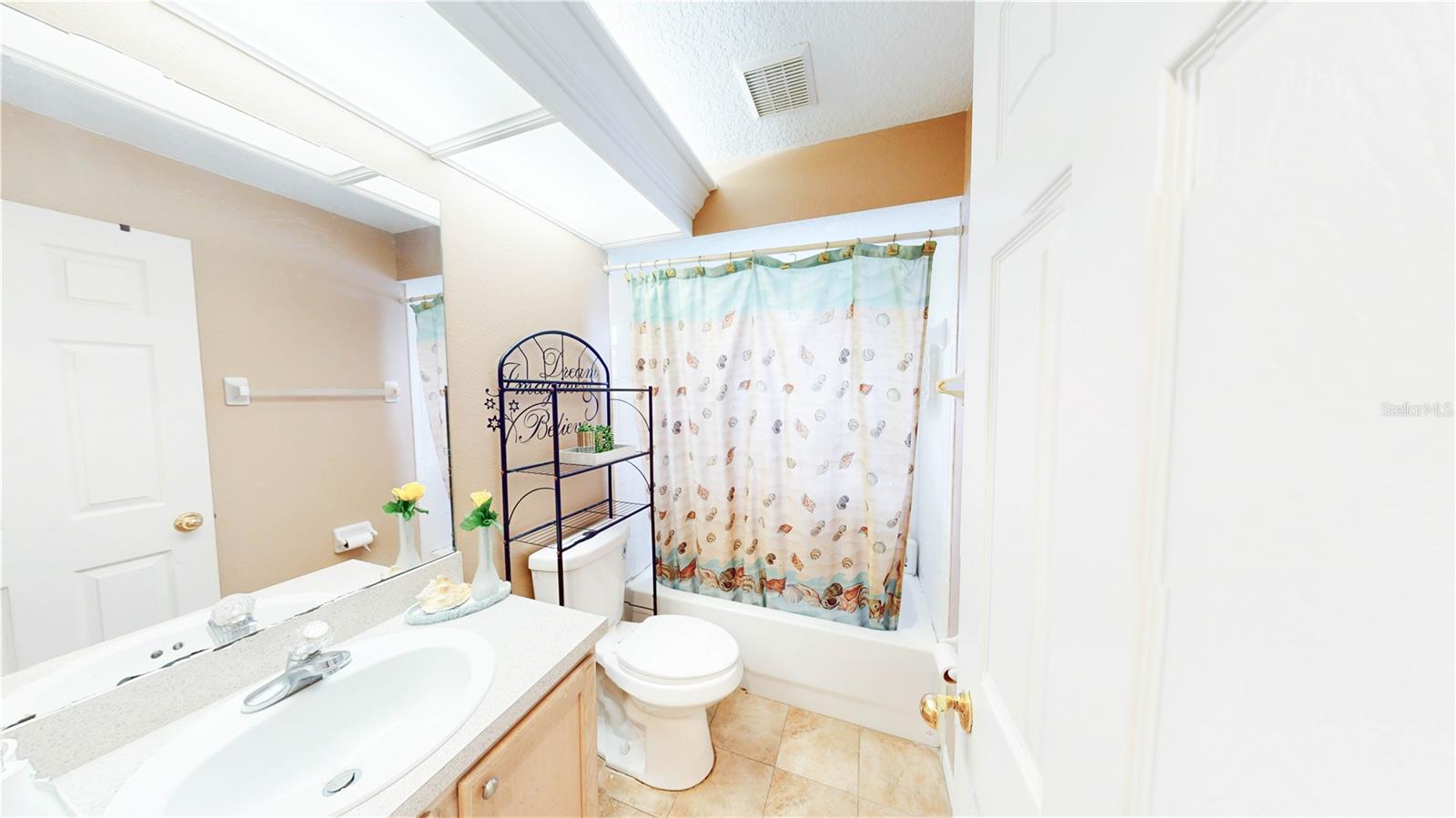 1103 Mallory Point Dr Property Photo 4