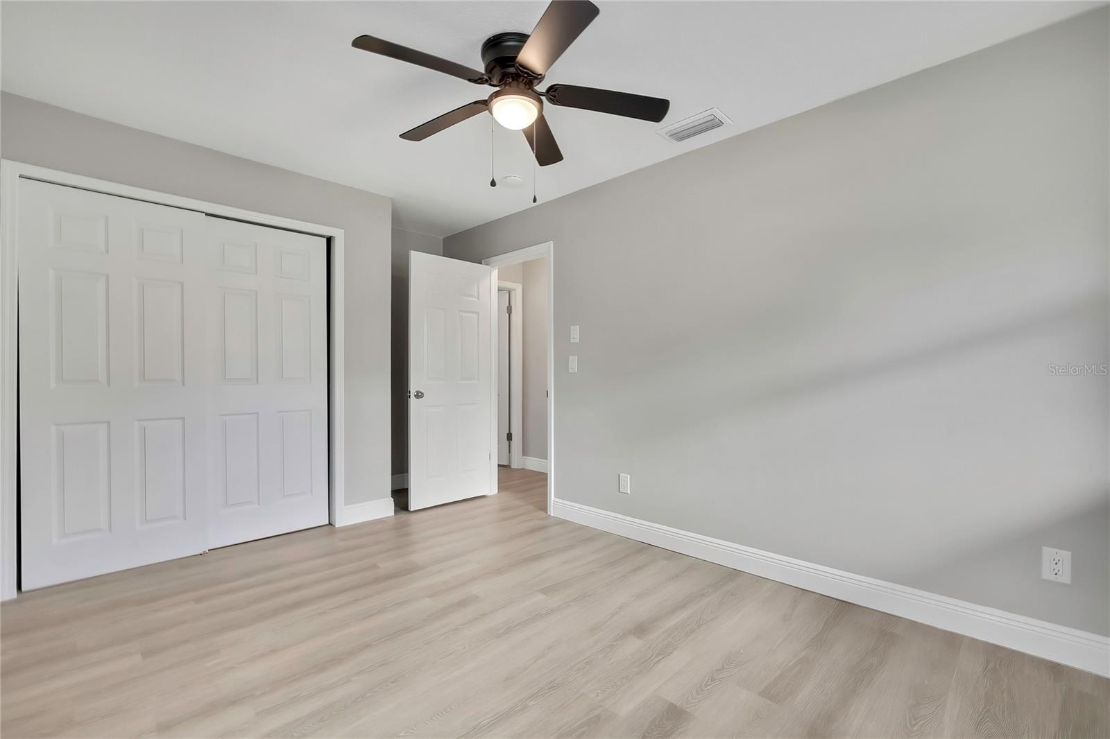 6703 Seaview Blvd Property Photo 25