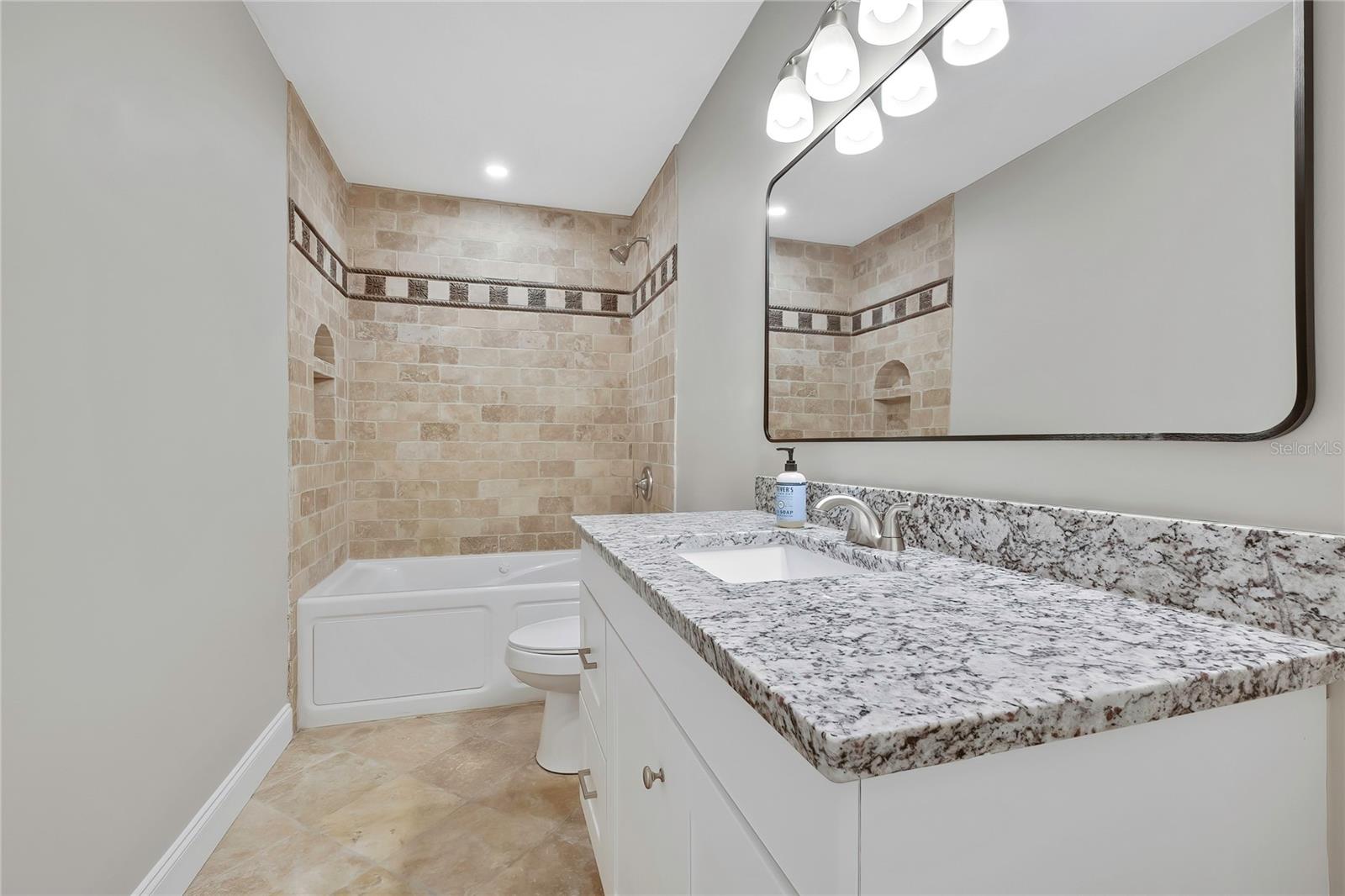 6703 Seaview Blvd Property Photo 31