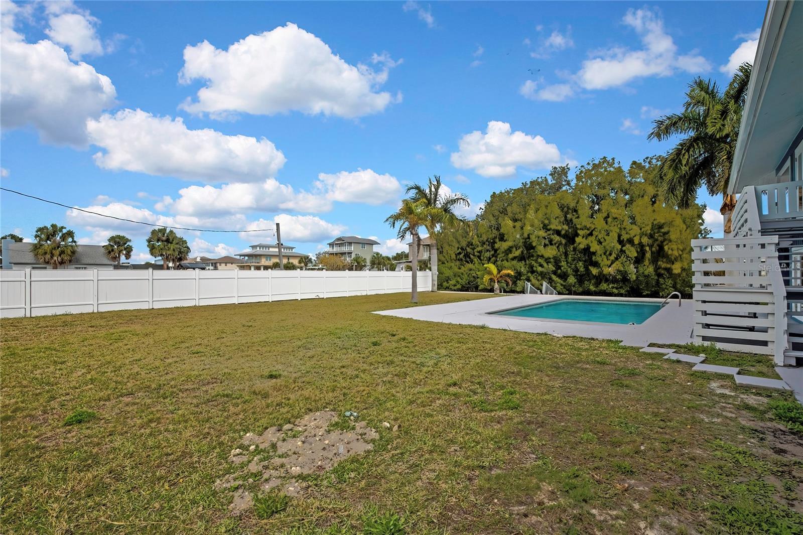 6703 Seaview Blvd Property Photo 39