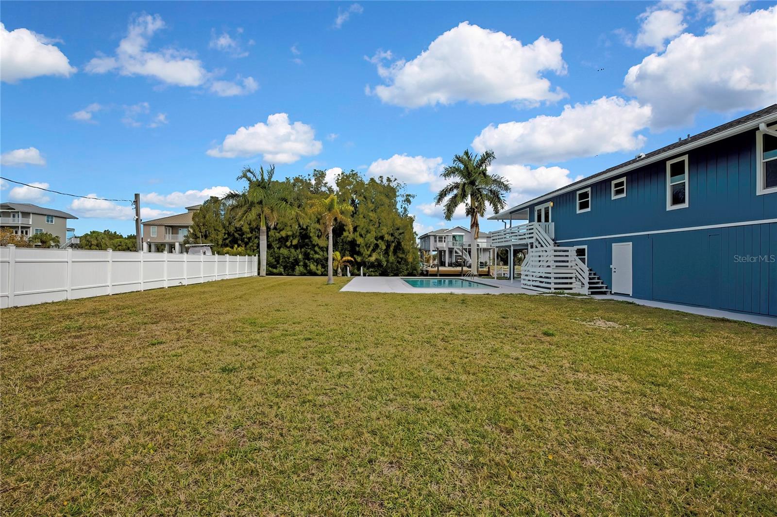6703 Seaview Blvd Property Photo 40