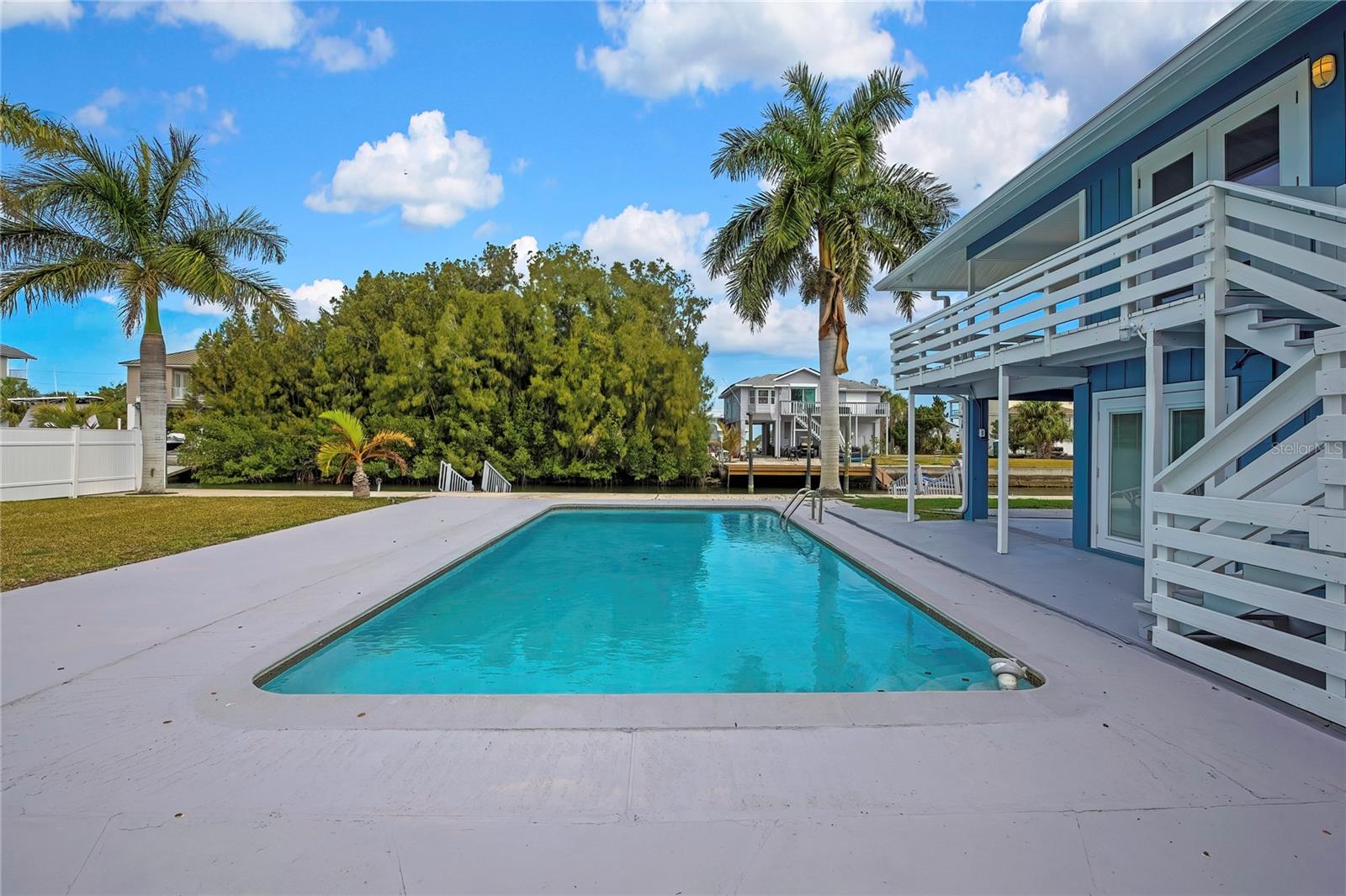 6703 Seaview Blvd Property Photo 42