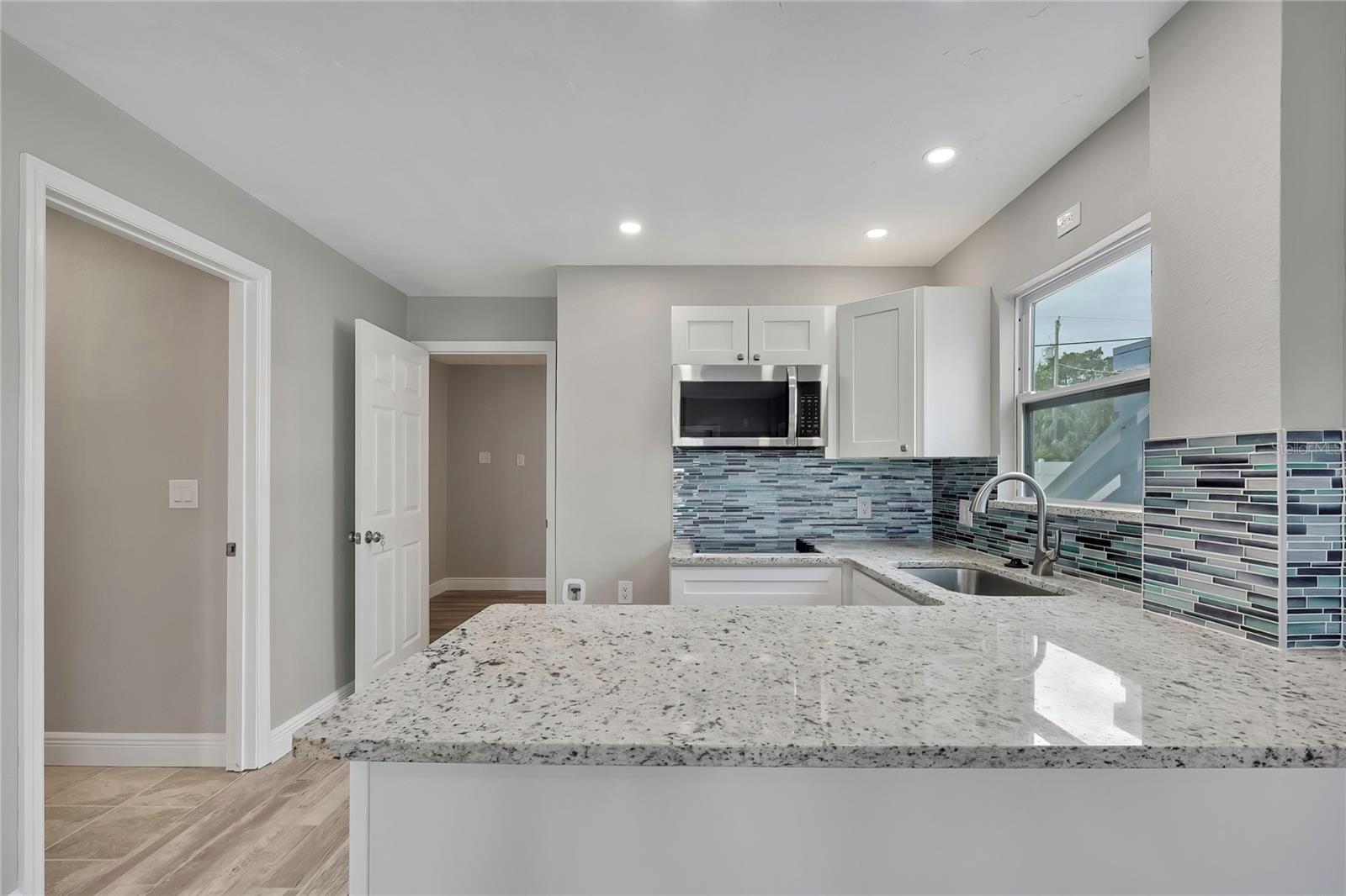 6703 Seaview Blvd Property Photo 55