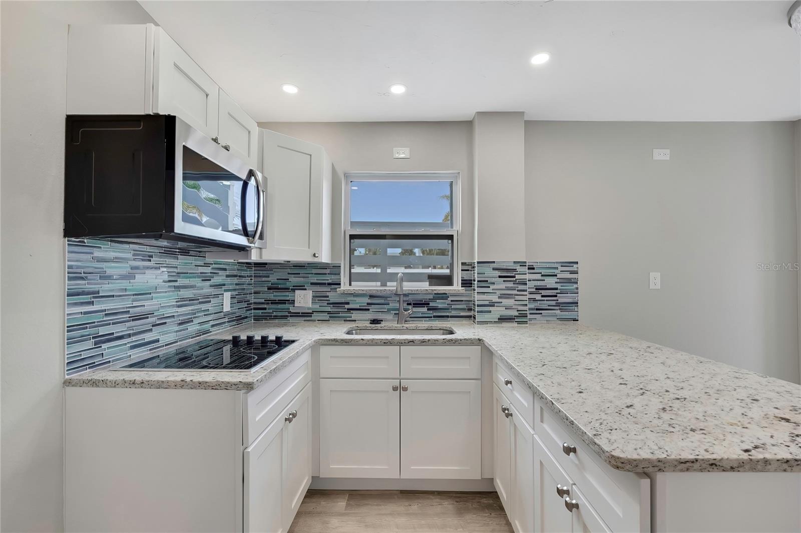 6703 Seaview Blvd Property Photo 56