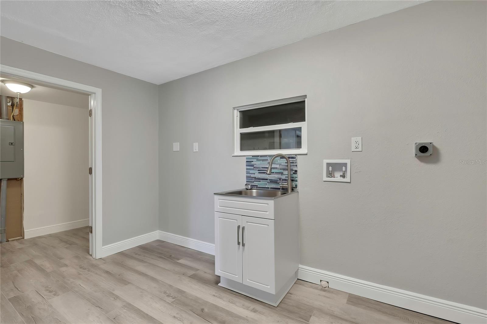 6703 Seaview Blvd Property Photo 66