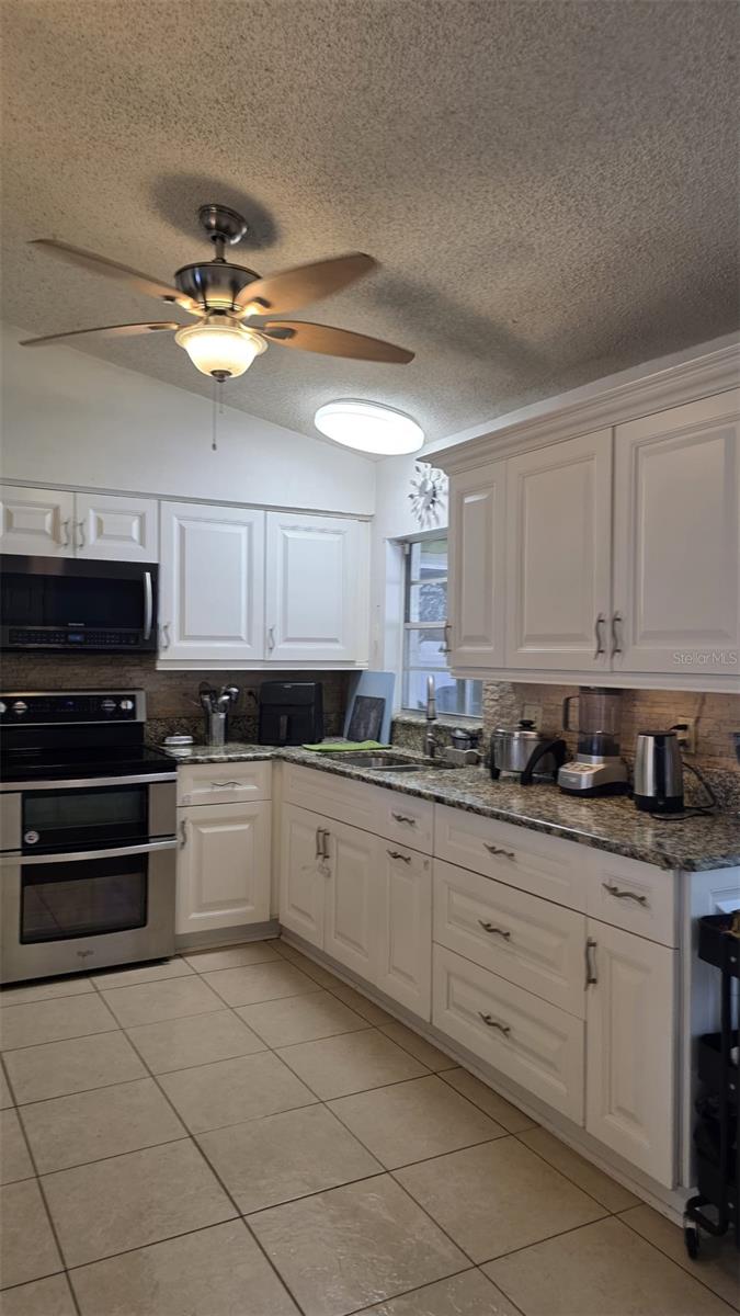 4912 E Serena Dr Property Photo 7
