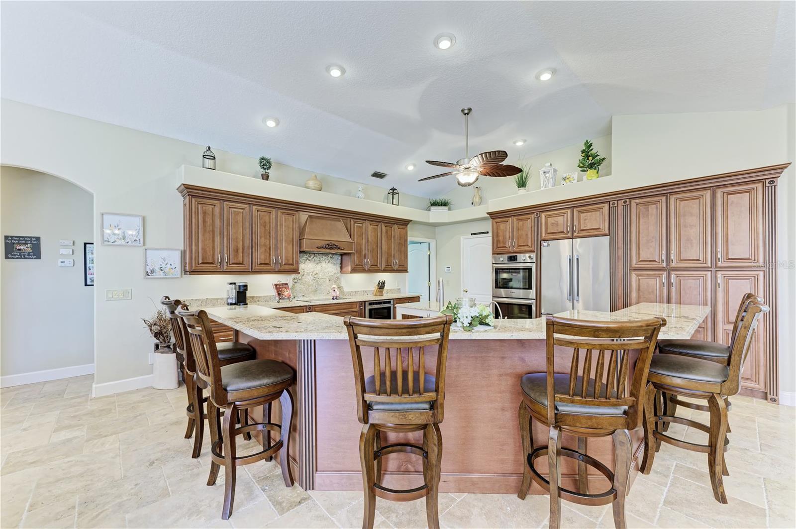 8315 Eagle Xing Property Photo 7