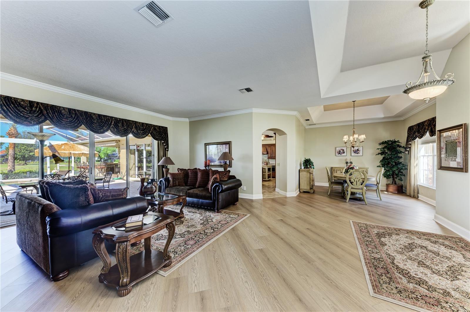 8315 Eagle Xing Property Photo 8
