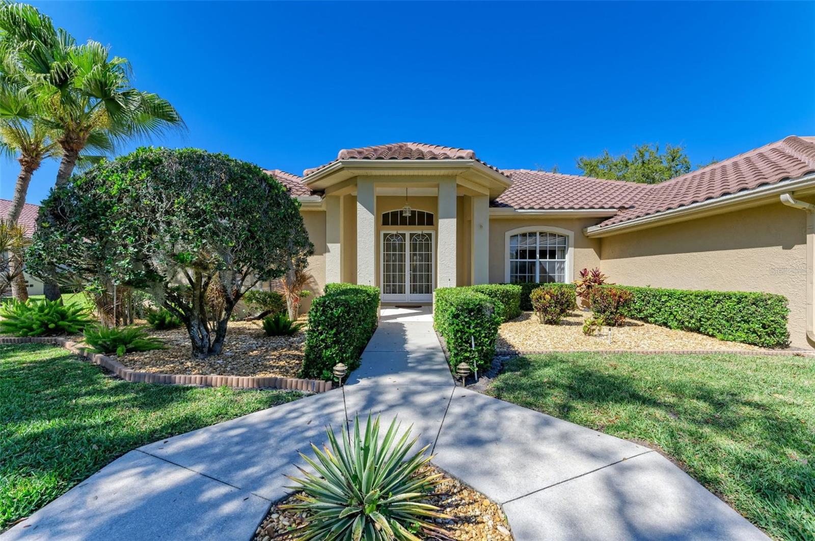 8315 Eagle Xing Property Photo 16