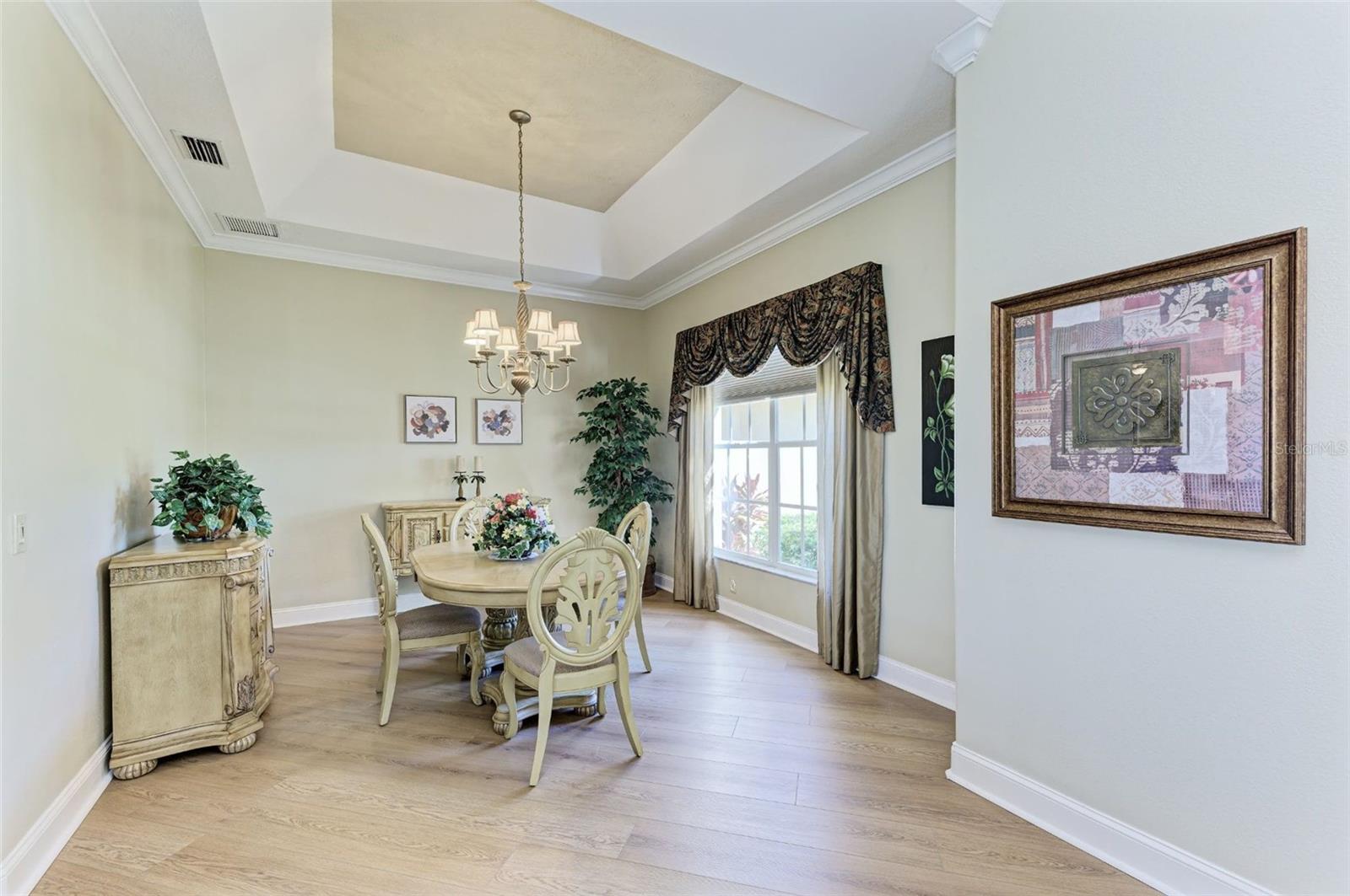 8315 Eagle Xing Property Photo 18