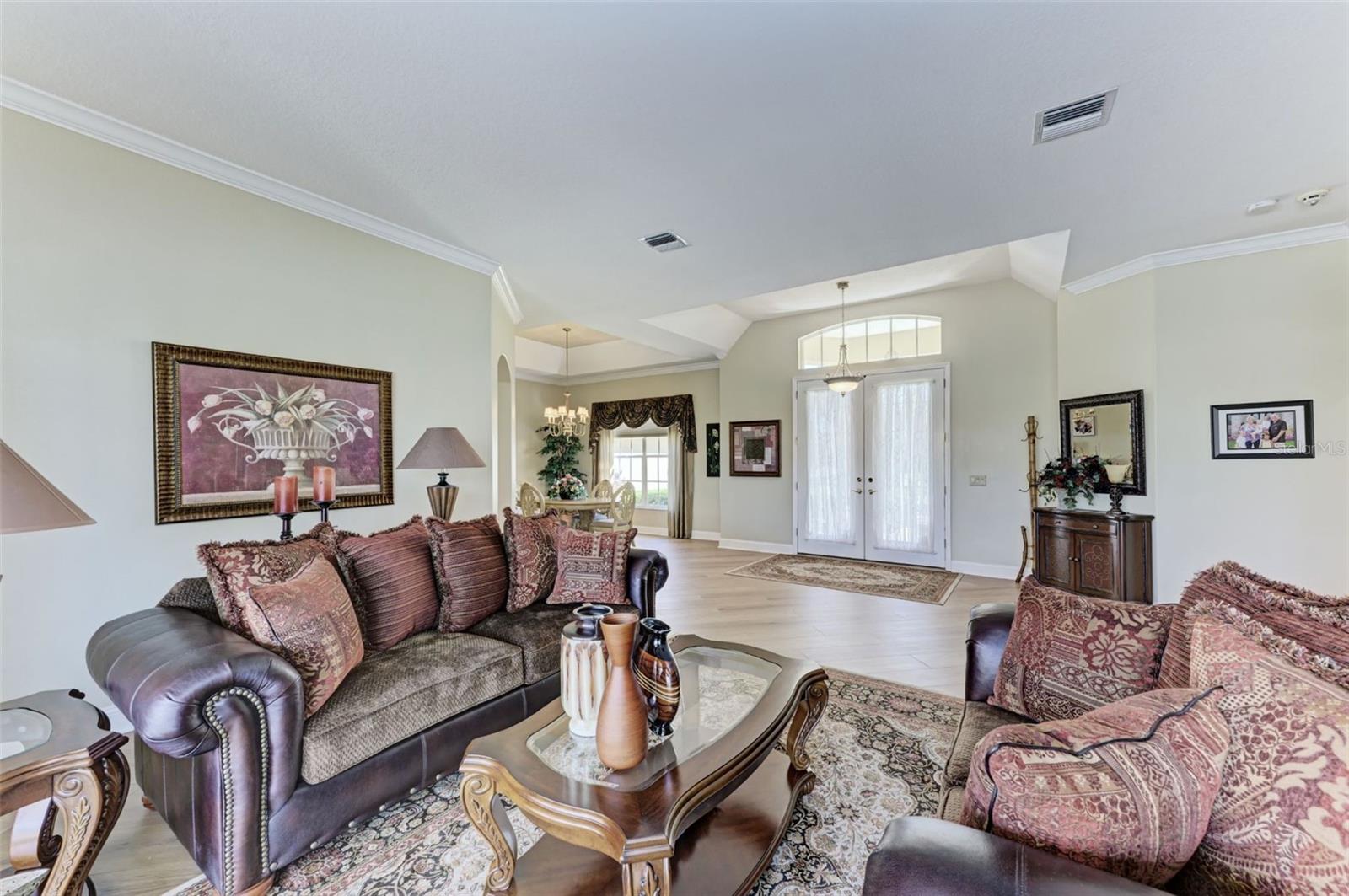 8315 Eagle Xing Property Photo 21