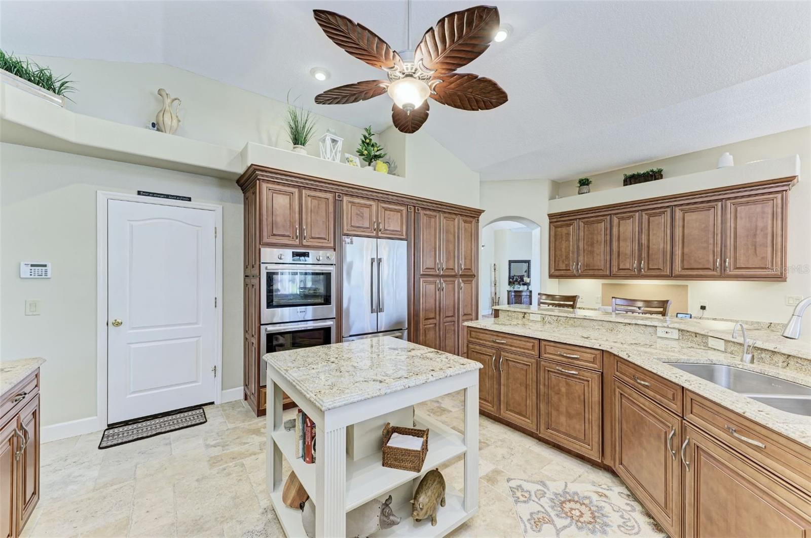 8315 Eagle Xing Property Photo 26