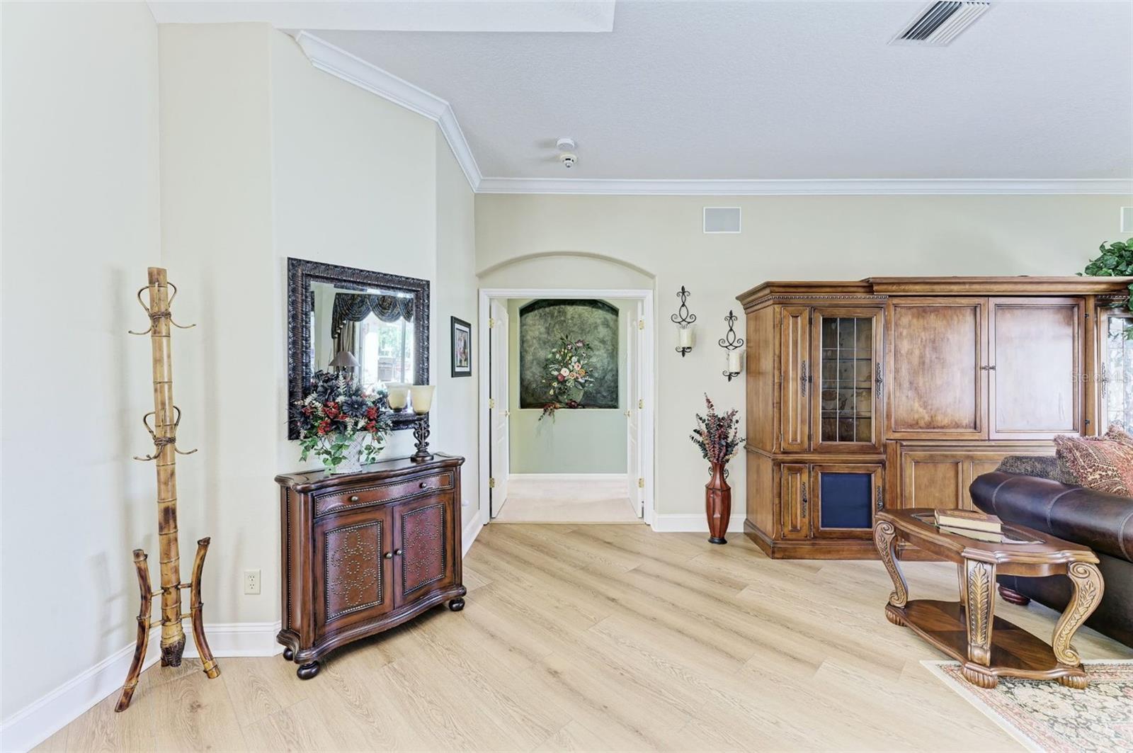 8315 Eagle Xing Property Photo 32