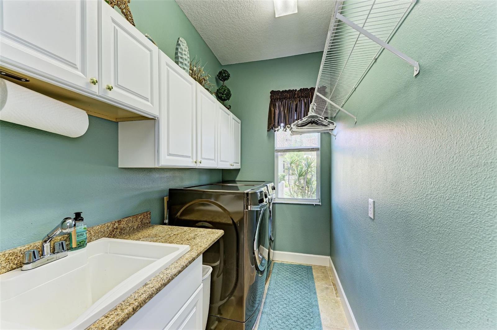 8315 Eagle Xing Property Photo 43