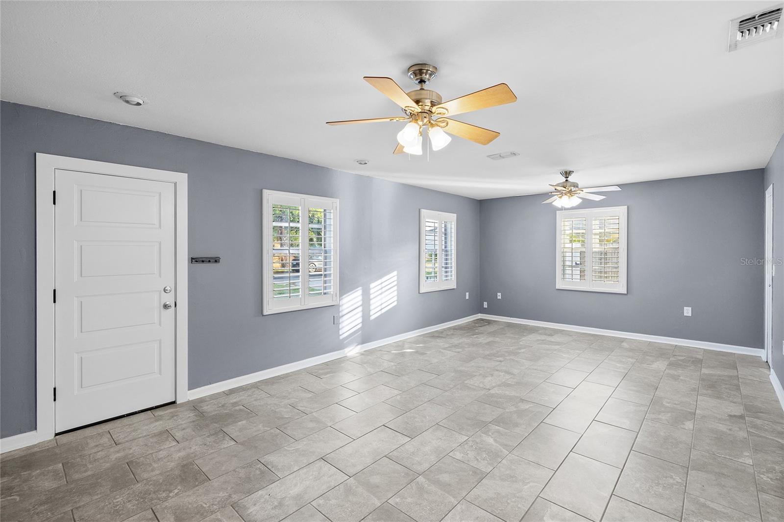 3611 W Anderson Ave Property Photo 5