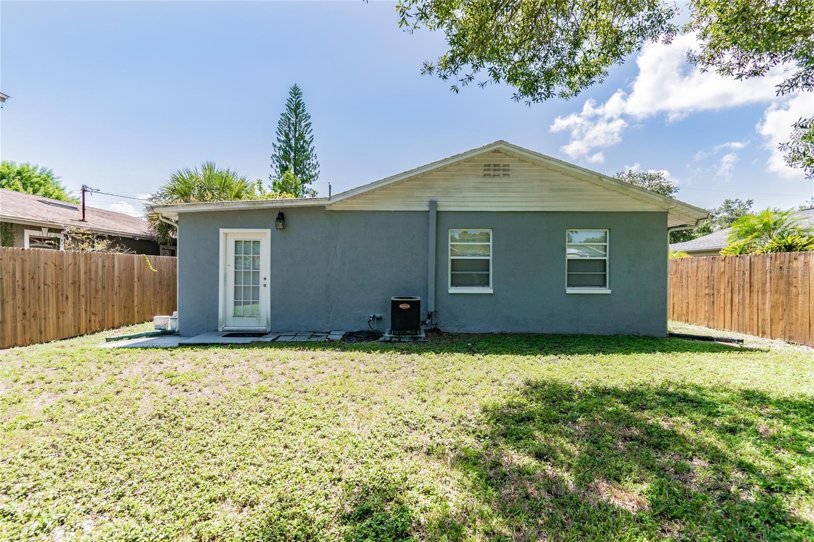 3611 W Anderson Ave Property Photo 40