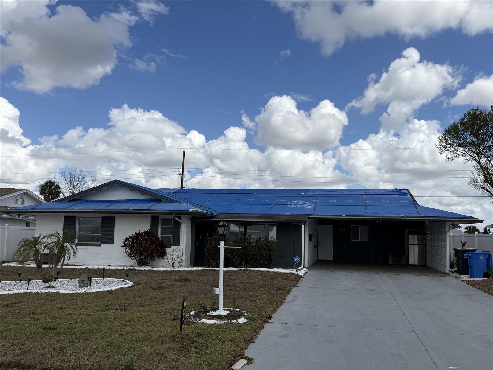 1205 Hacienda Dr Property Photo