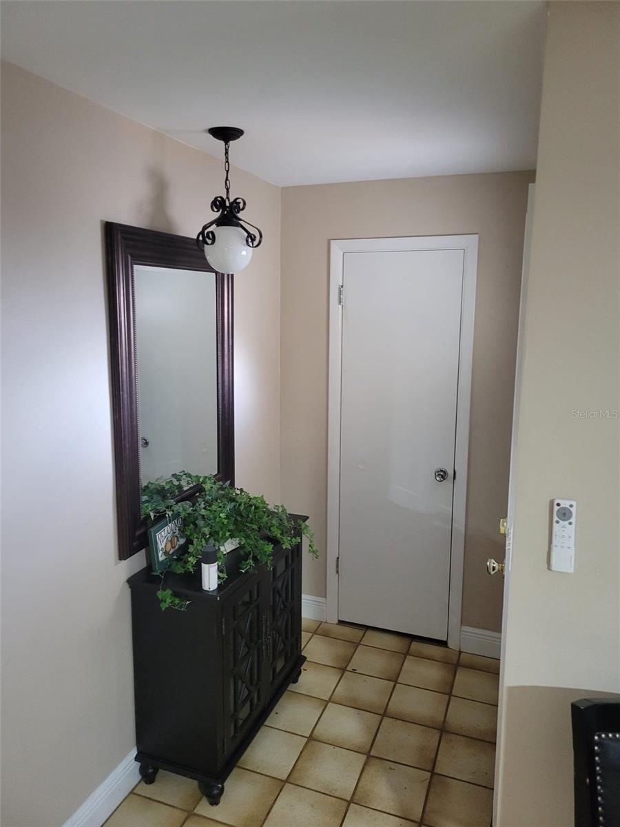 7530 Judith Crescent Cres Property Photo 7