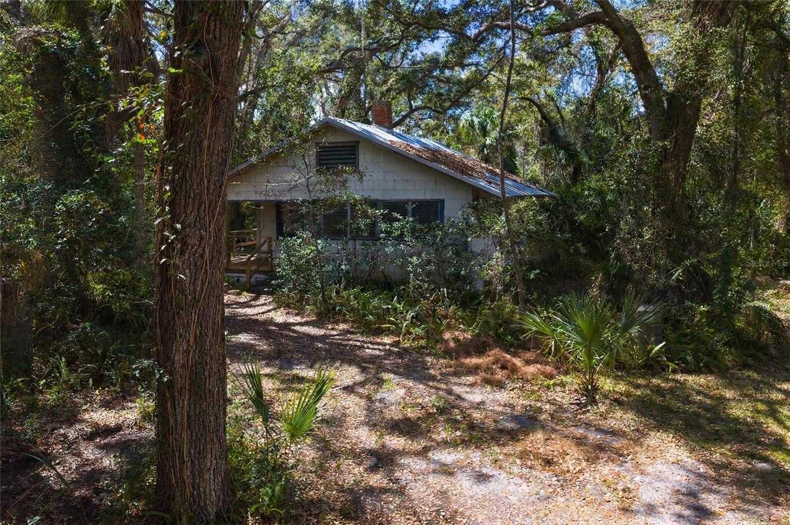8004 Bay Dr Property Photo 5