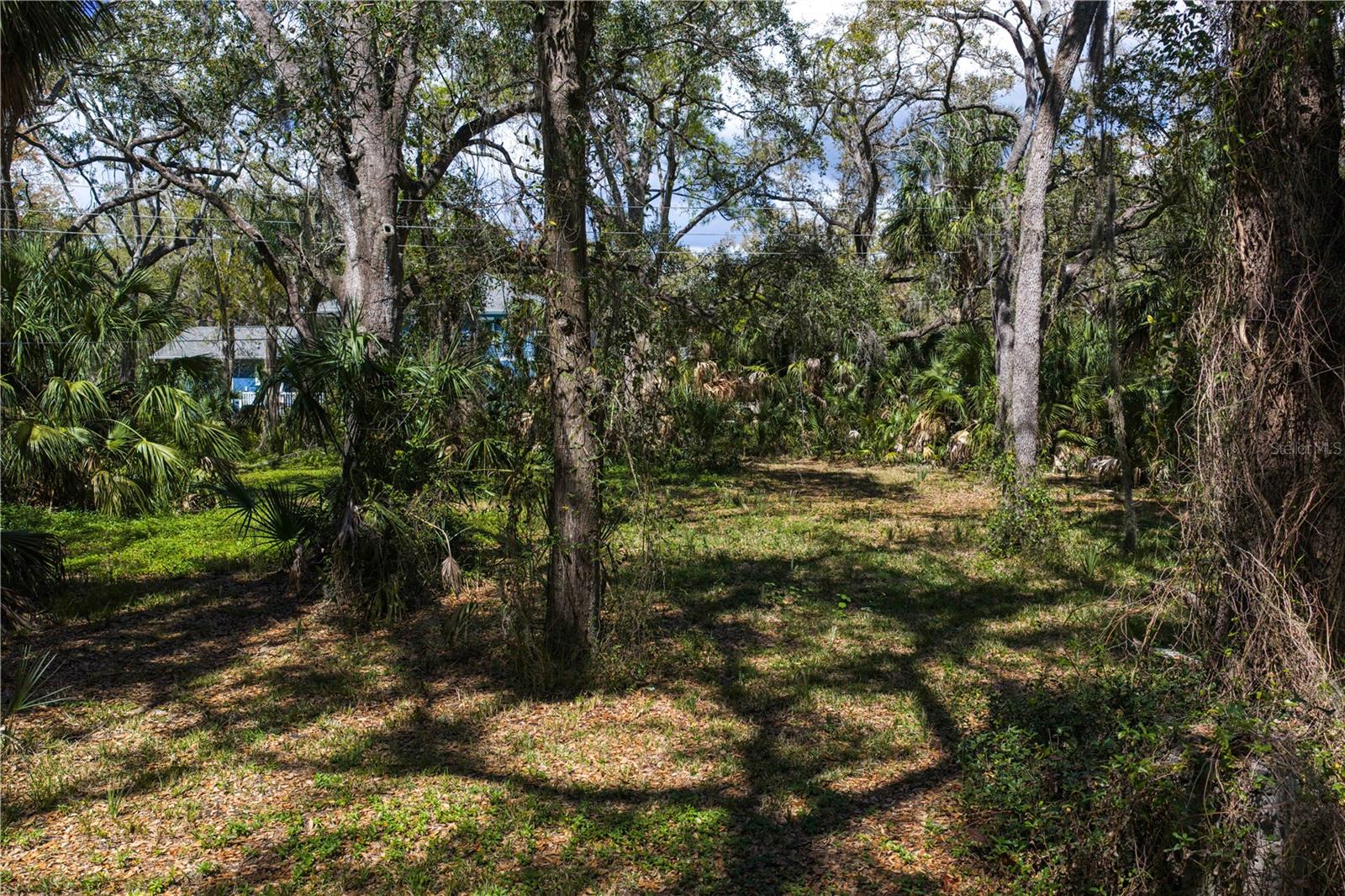 8004 Bay Dr Property Photo 7