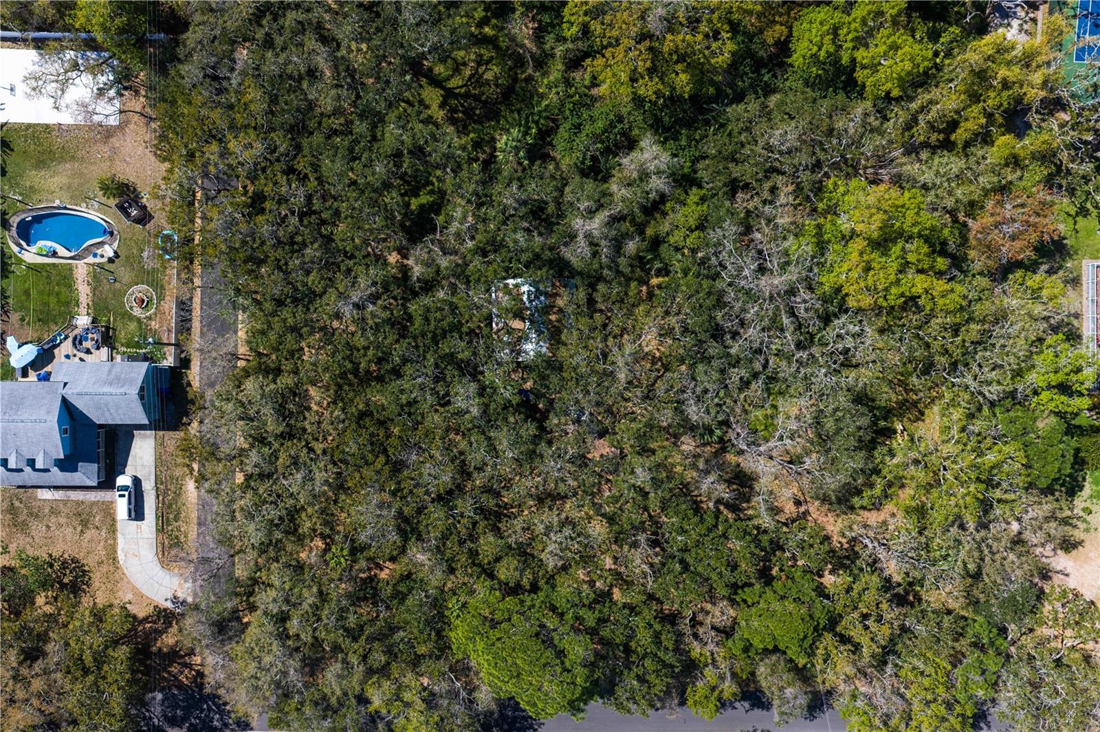 8004 Bay Dr Property Photo 32