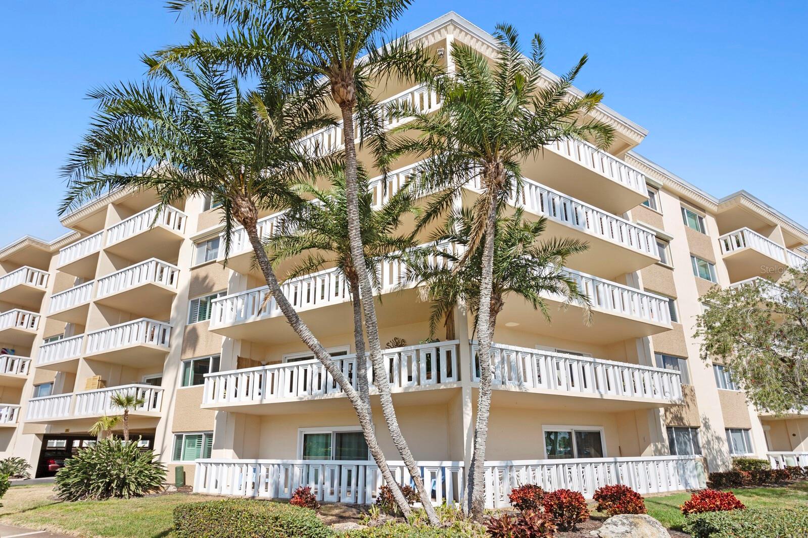 1200 N Shore Dr Ne #407 Property Photo 1