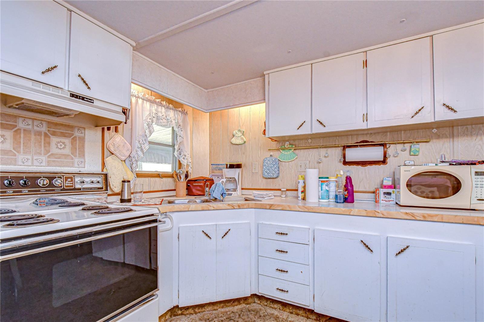 37427 Hammond Dr Property Photo 5