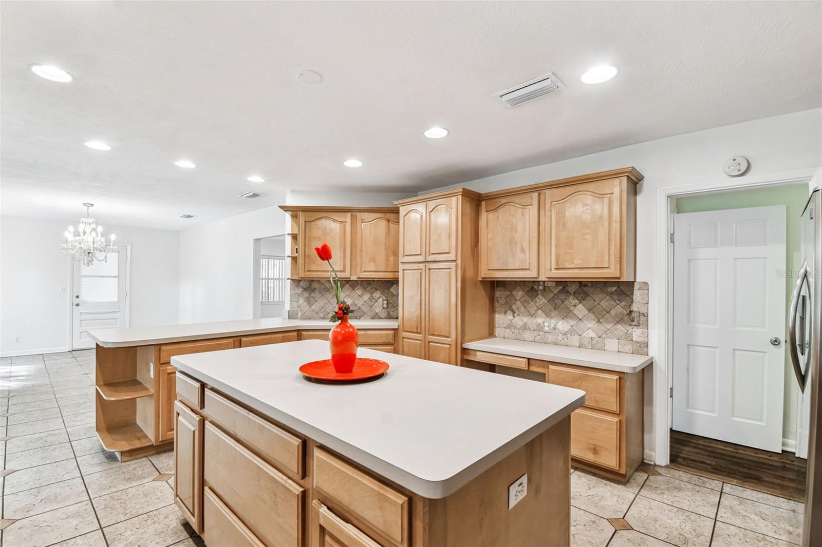 4508 Henderson Blvd Property Photo 10