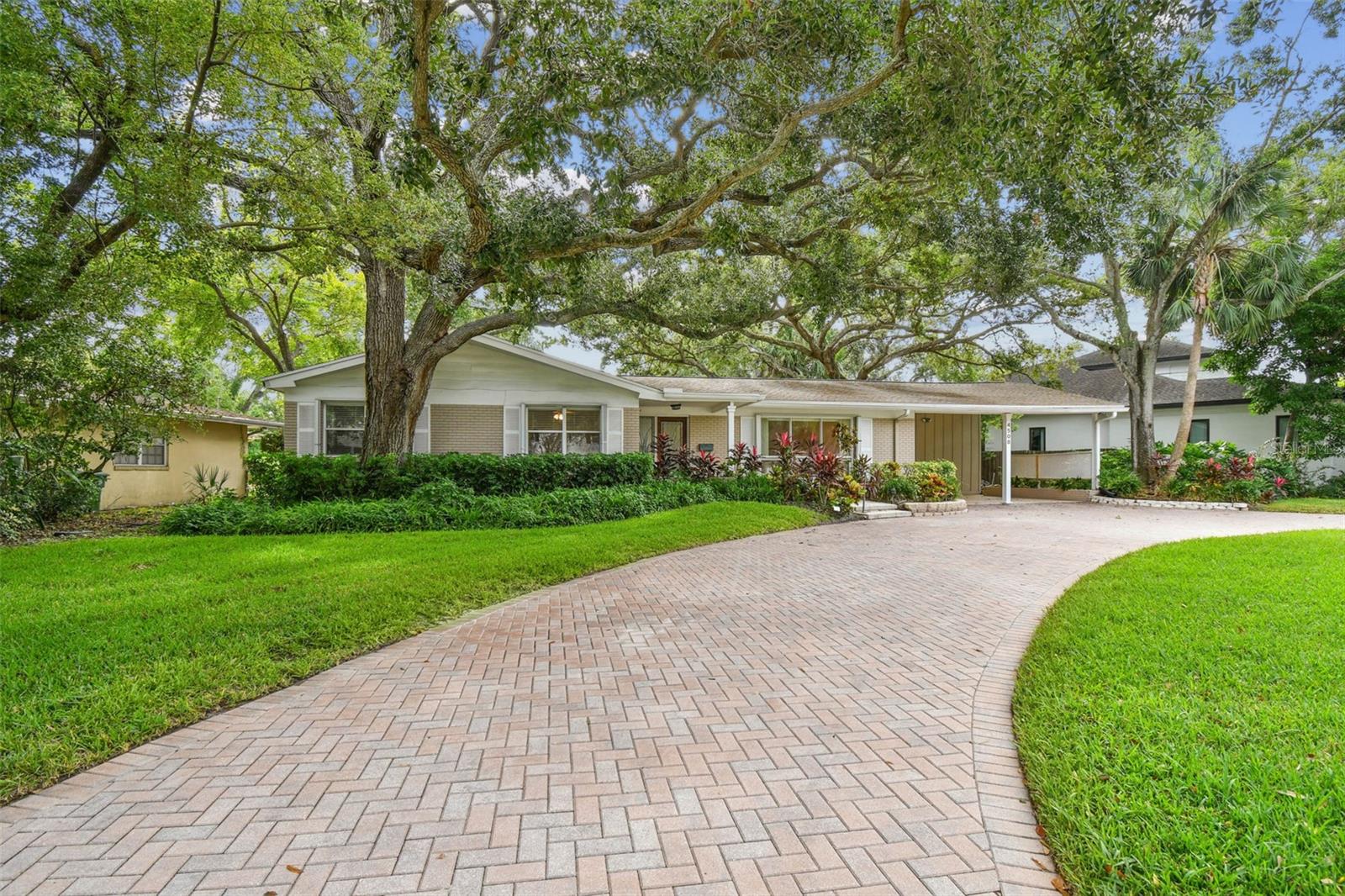 4508 Henderson Blvd Property Photo 1