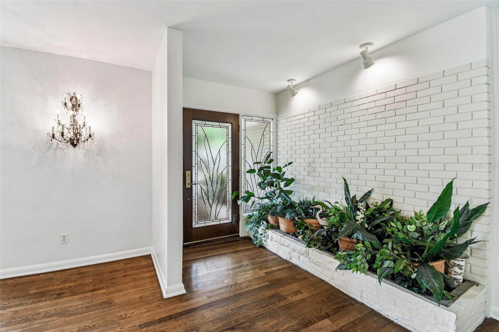 4508 Henderson Blvd Property Photo 4