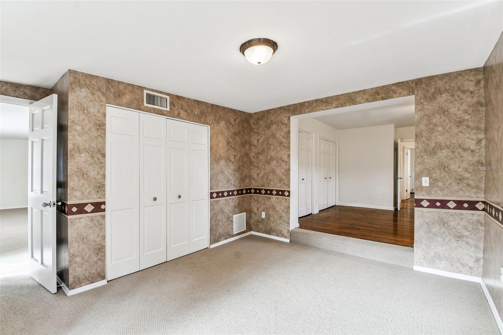 4508 Henderson Blvd Property Photo 13