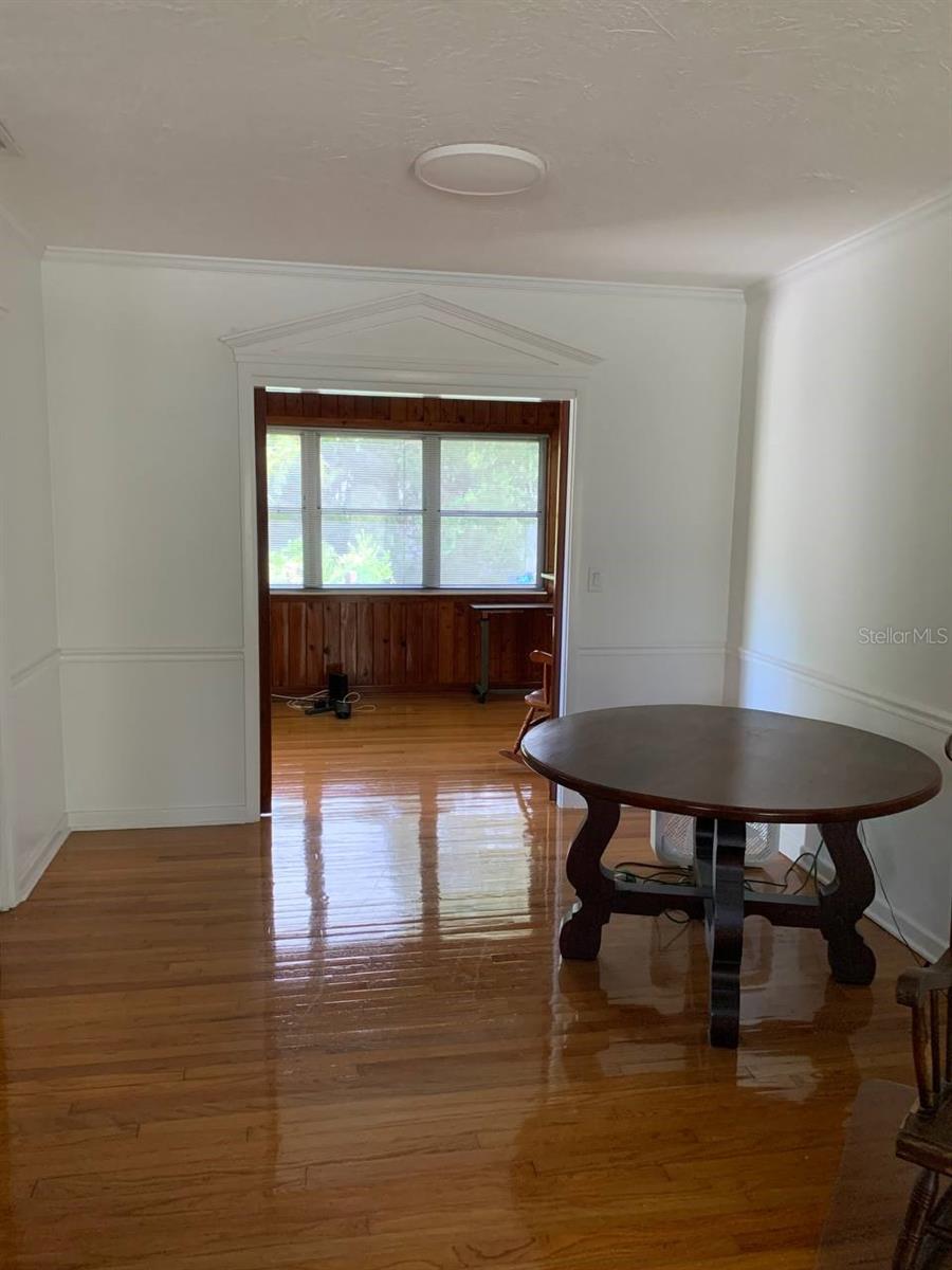 362 Foster Ln Property Photo 3