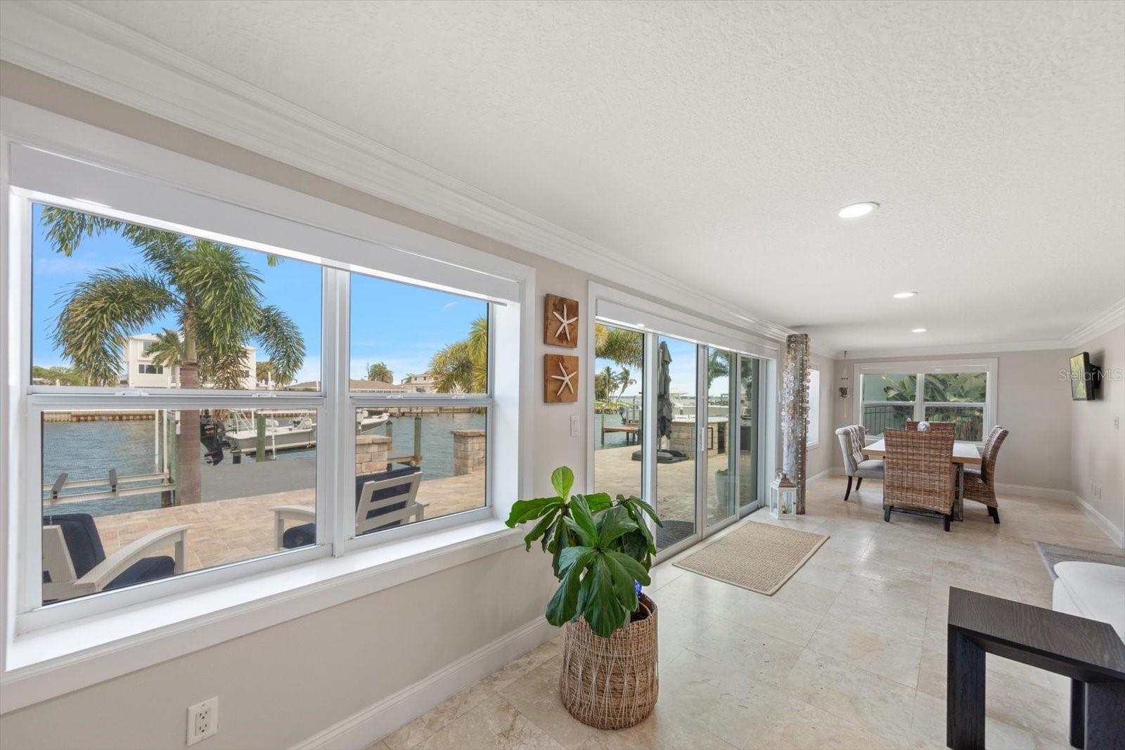 430 Palm Is Se Property Photo 22