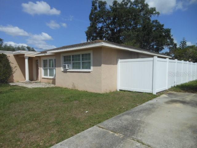 2925 W Paris St Property Photo 3