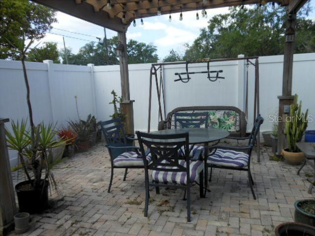 2925 W Paris St Property Photo 17