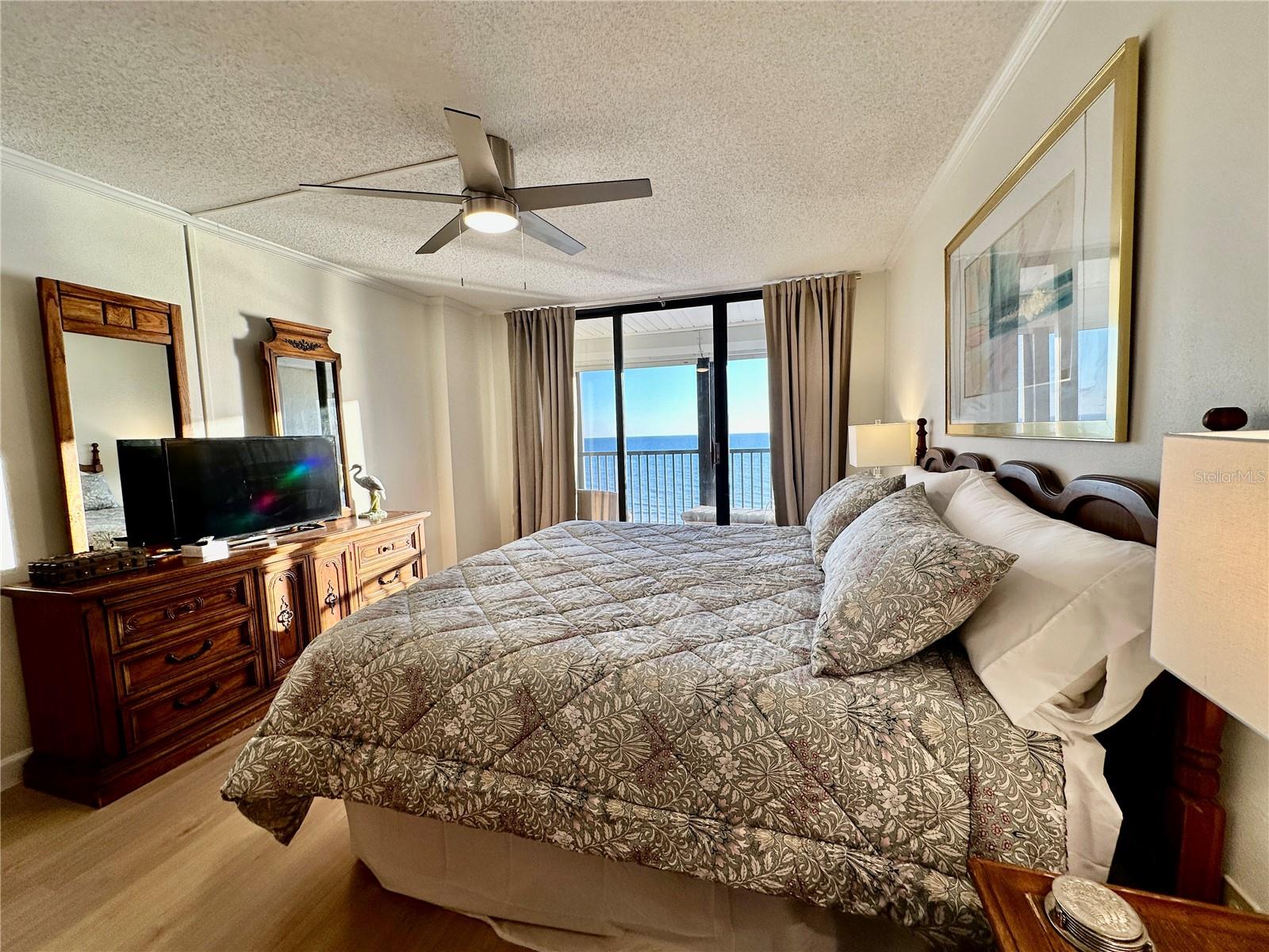 15462 Gulf Blvd #501 Property Photo 6