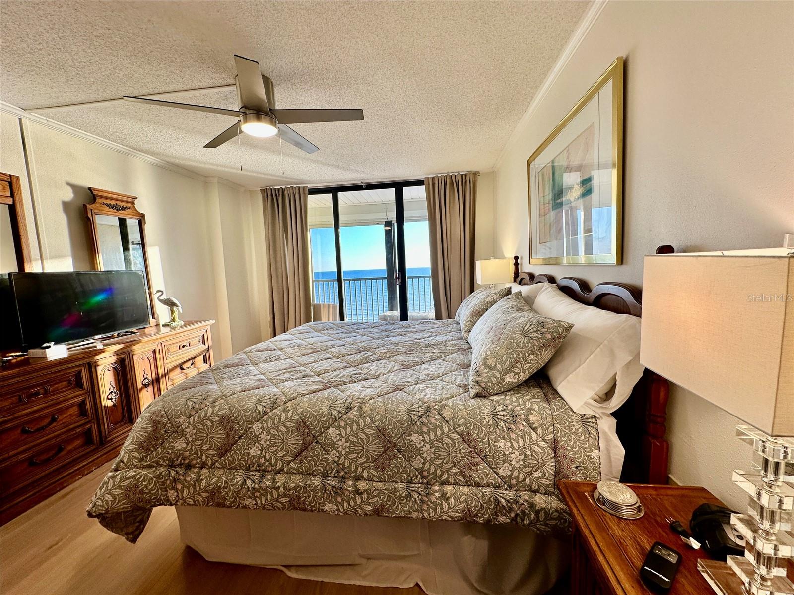 15462 Gulf Blvd #501 Property Photo 9