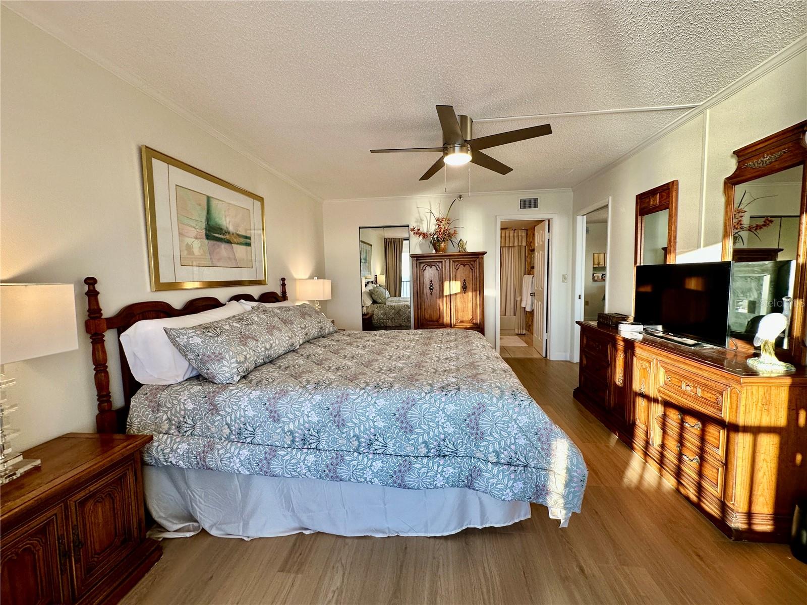 15462 Gulf Blvd #501 Property Photo 12