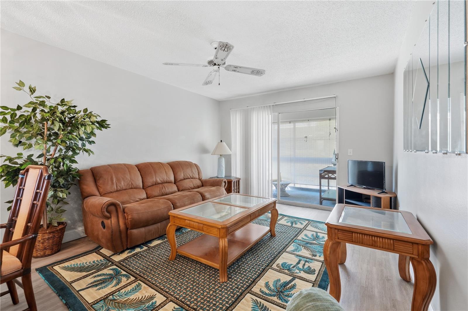 2750 E Bay Dr #14e Property Photo 19