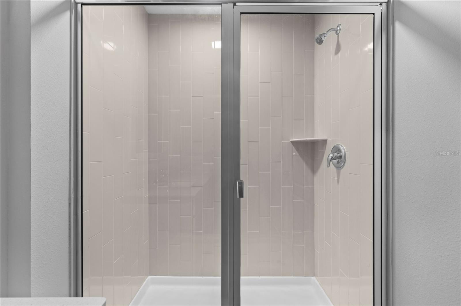 576 Bay Leaf Dr Property Photo 18