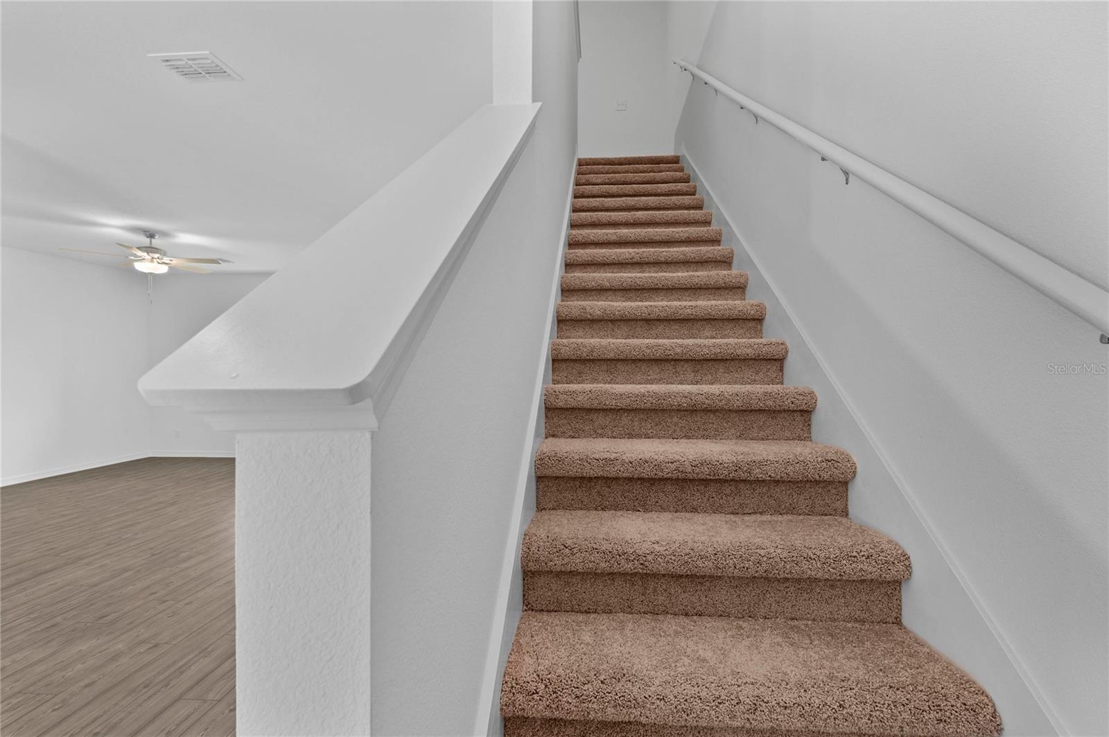 560 Bay Leaf Dr Property Photo 12