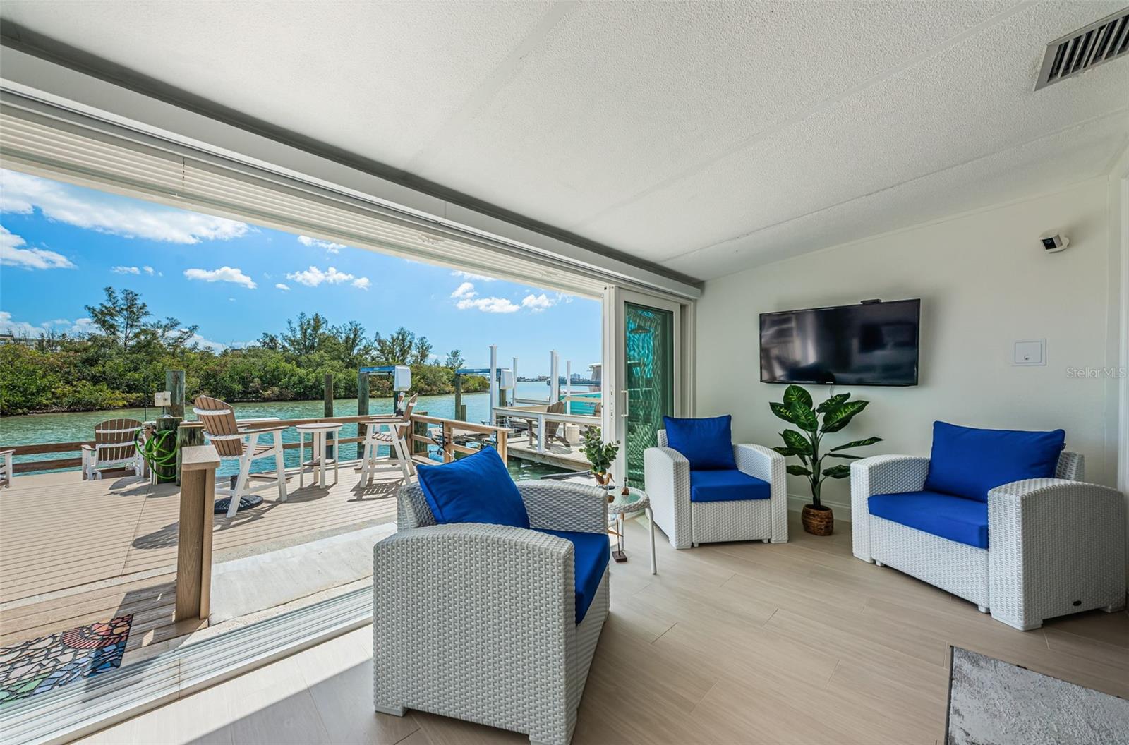 476 Boca Ciega Point Blvd S Property Photo 1